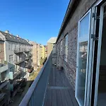 Stunning Apt W Balcony